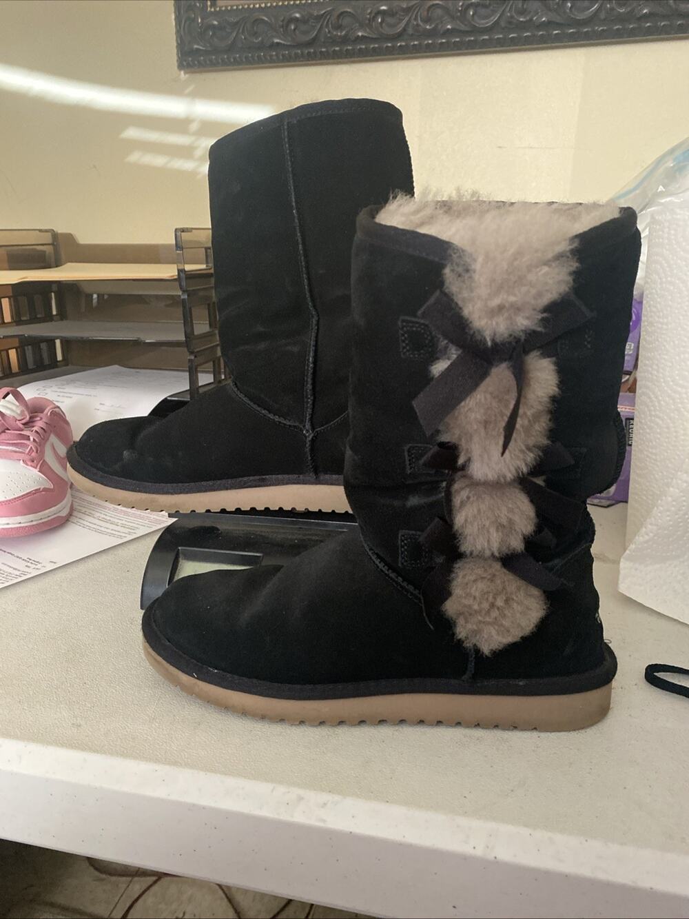 Koolaburra By UGG Size 8 Womens Boots Black Faux Fur Lined Bow Accents